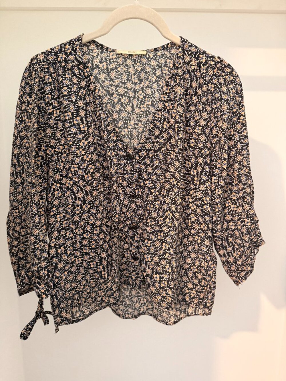 Sessùn Floral Print Tie-Sleeve Blouse